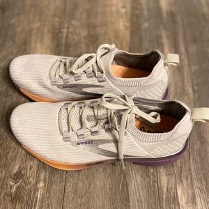 Brooks Women's Ricochet 2 size 7.5